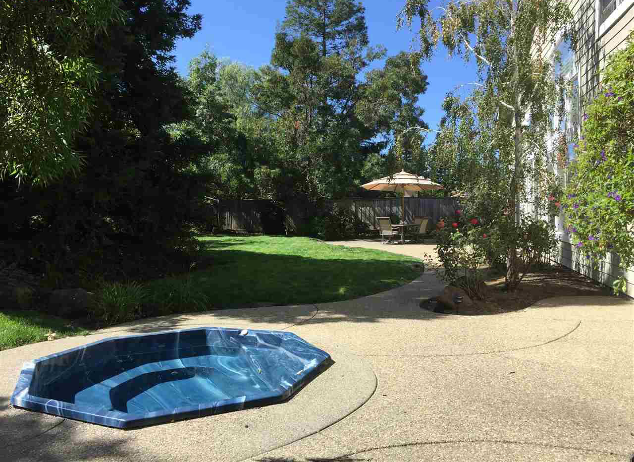 112 Forest Hill Dr., Clayton, CA