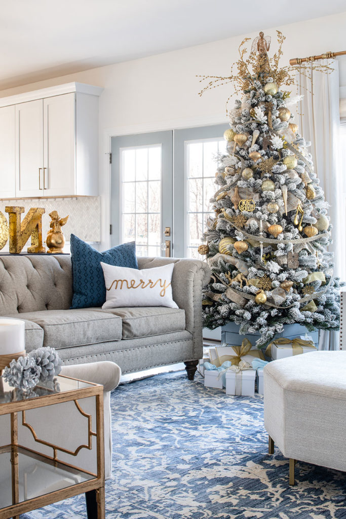 Christmas Decorating With Blue & White