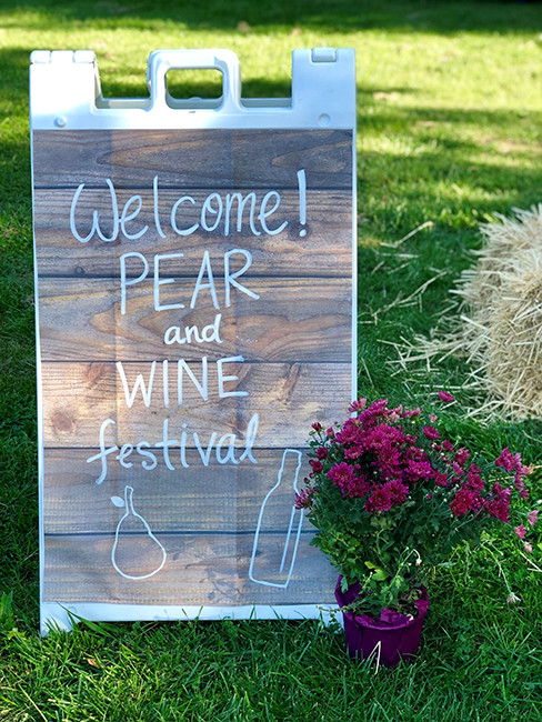 pear and wine festival